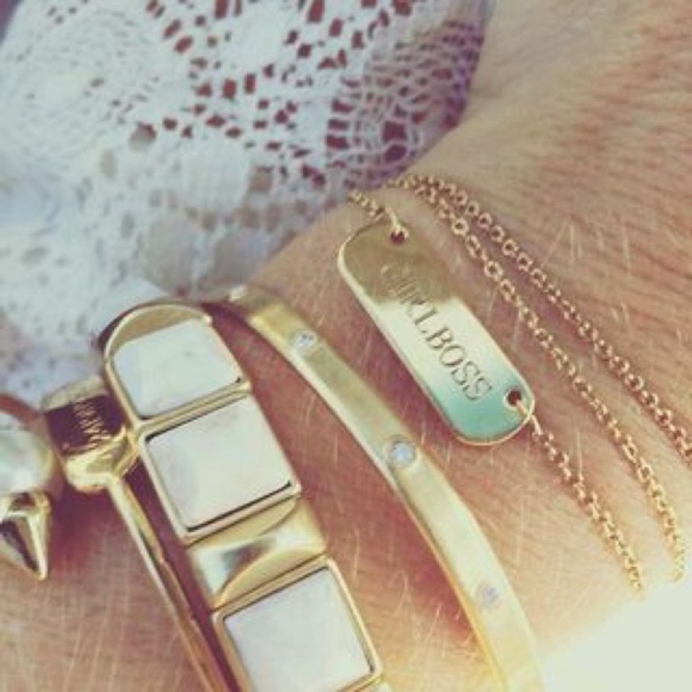 NIB Stella & Dot Artisan Disc Cuff Gold